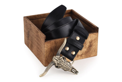 КОЖАНЫЙ РЕМЕНЬ "ЧЕРЕП БУЙВОЛА" ЧЕРНЫЙ