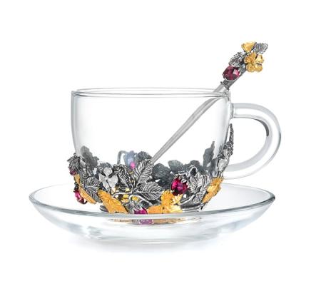 СЕРЕБРЯНАЯ ЧАЙНАЯ ПАРА С ЛОЖКОЙ "ЗЕМЛЯНИКА" - АЛЬТМАСТЕР