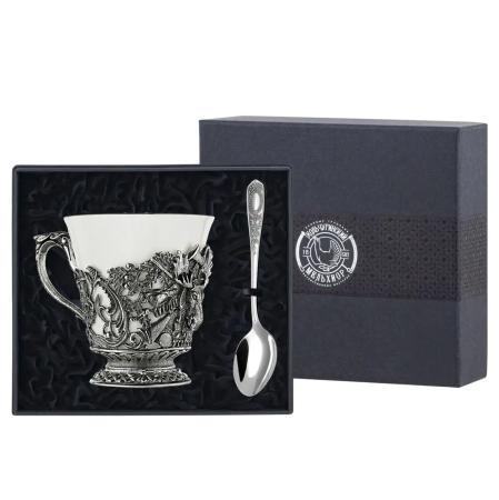 НАБОР ДЛЯ ЧАЯ "ОХОТНИЧЬЯ С МЕДАЛЬОНОМ" С ЧЕРНЕНИЕМ – КОЛЬЧУГИНСКИЙ МЕЛЬХИОР