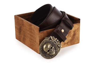 КОЖАНЫЙ РЕМЕНЬ "ЧЕРЕП" КОРИЧНЕВЫЙ