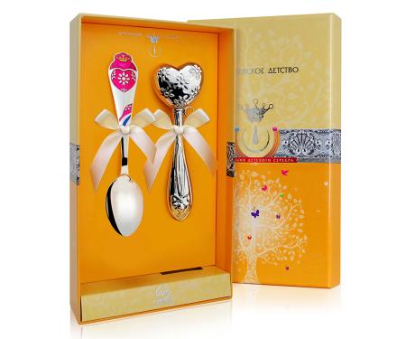 ДЕТСКИЙ НАБОР: ЛОЖКА И ПОГРЕМУШКА "СЕРДЦЕ" №1 – АРГЕНТА