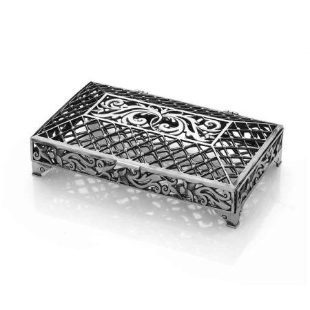 СЕРЕБРЯНАЯ ВИЗИТНИЦА 930829 – КРАСНАЯ ПРЕСНЯ