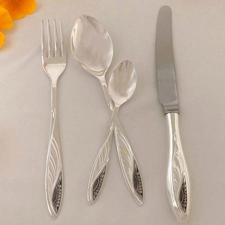 Серебряные столовые приборы купить в Москве СЕРЕБРЯНЫЙ СТОЛОВЫЙ НАБОР "ПОДСОЛНУХ" С ЧЕРНЕНИЕМ (48 ПРЕДМЕТОВ)  - СЕВЕРНАЯ ЧЕРНЬ