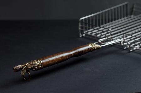 РЕШЁТКА ДЛЯ ГРИЛЯ И БАРБЕКЮ "ОРЁЛ И ЗМЕЙ"