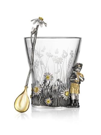 ЧАЙНАЯ КРУЖКА С ЛОЖКОЙ "РОМАШКА" (МАЛЬЧИК) – АЛЬТМАСТЕР