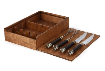 СТЕЙКОВЫЙ НАБОР "ОХОТА" (ЛОСЬ) НА 2 ПЕРСОНЫ