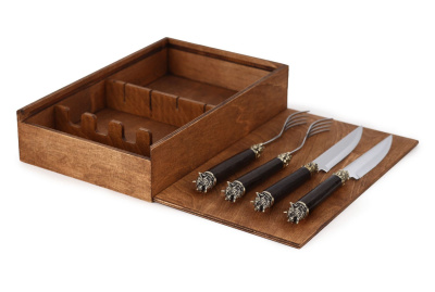 СТЕЙКОВЫЙ НАБОР "ОХОТА" (ВОЛК) НА 2 ПЕРСОНЫ