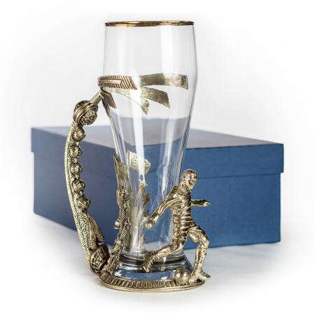 ПИВНОЙ БОКАЛ "ФУТБОЛИСТ" ЛАТУННЫЙ