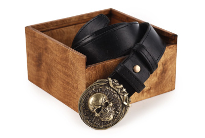 КОЖАНЫЙ РЕМЕНЬ "ЧЕРЕП" ЧЕРНЫЙ