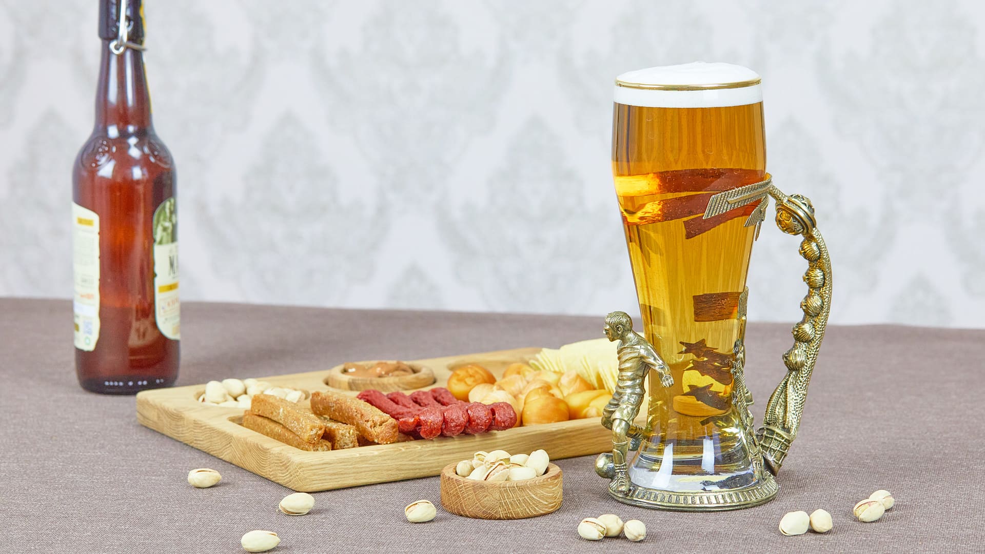 pivo-futbol-1.jpg pivo-futbol-1.jpg