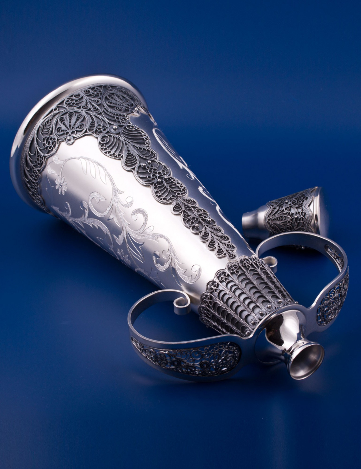 СЕРЕБРЯНЫЙ НАБОР ДЛЯ ВИНА "СУДАРУШКА" – МСТЁРСКИЙ ЮВЕЛИР