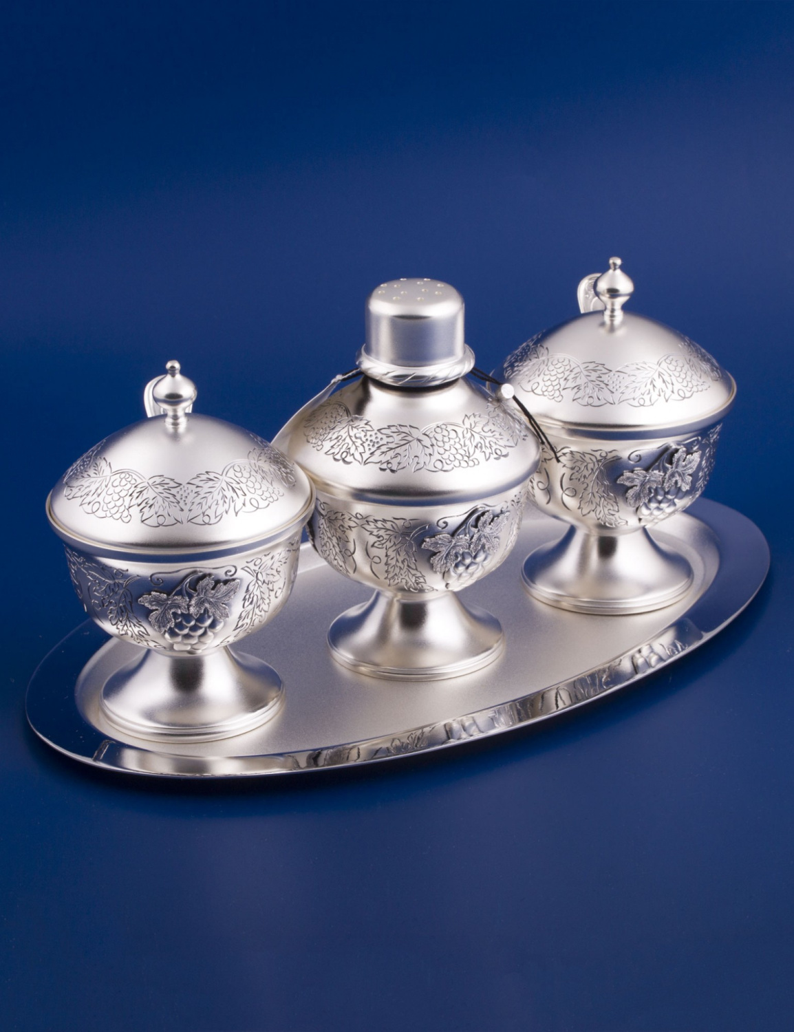 СЕРЕБРЯНЫЙ НАБОР ДЛЯ СПЕЦИЙ "ВИНОГРАДНАЯ ЛОЗА" – МСТЁРСКИЙ ЮВЕЛИР