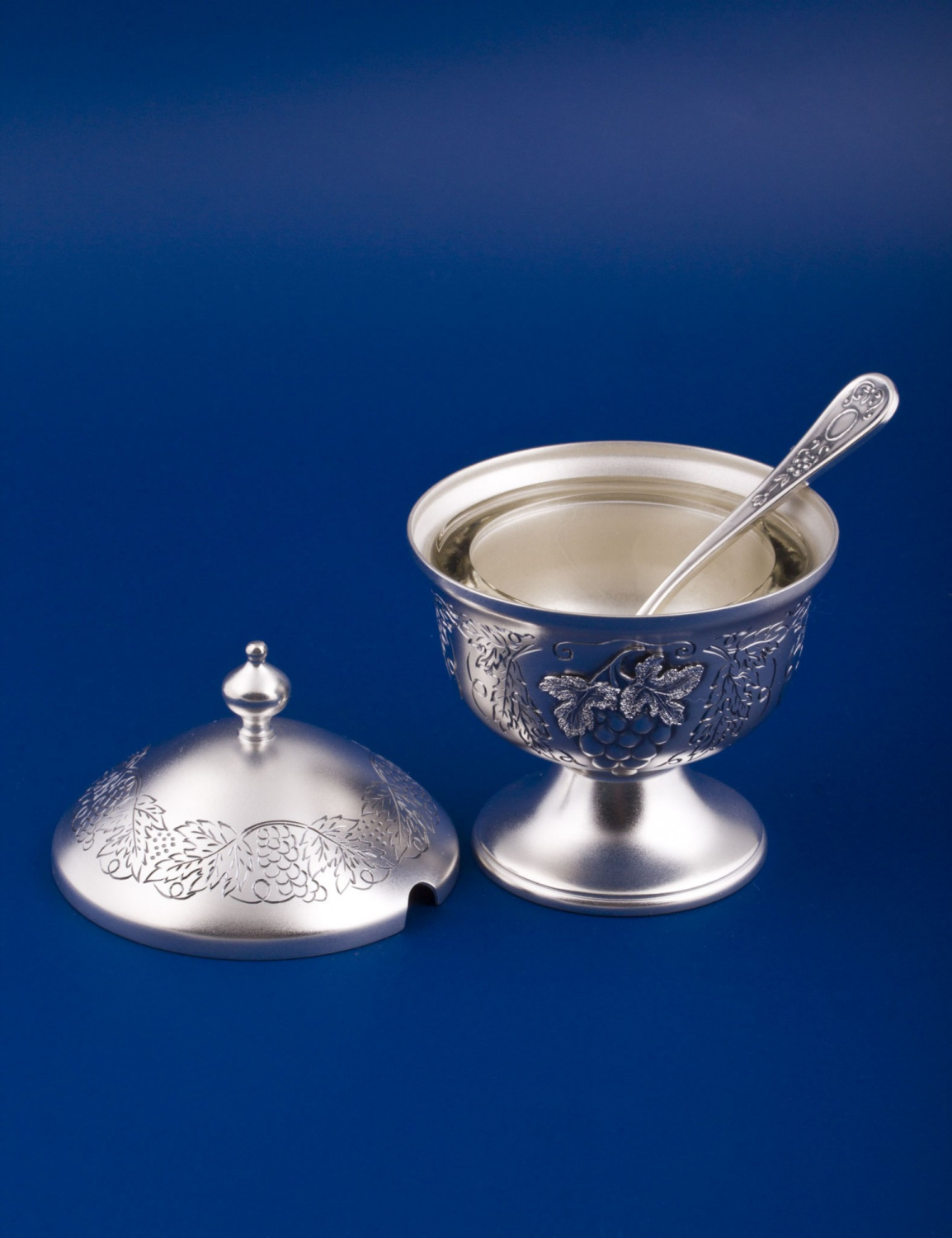 СЕРЕБРЯНЫЙ НАБОР ДЛЯ СПЕЦИЙ "ВИНОГРАДНАЯ ЛОЗА" – МСТЁРСКИЙ ЮВЕЛИР